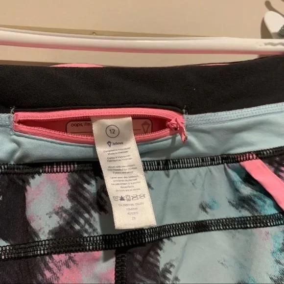 Ivivva Colorful Shorts - Picture 2 of 7